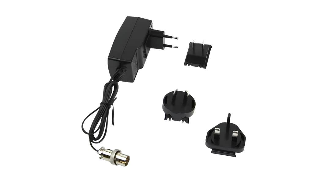 GPX 5000 Universal Mains Charger